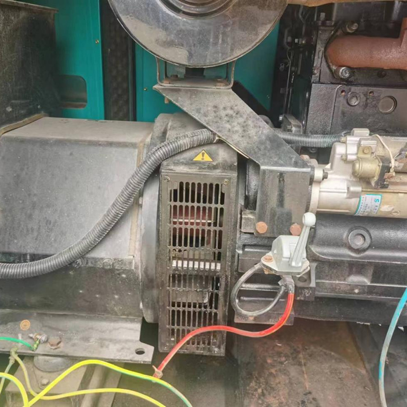 200KW康明斯发电机组出租