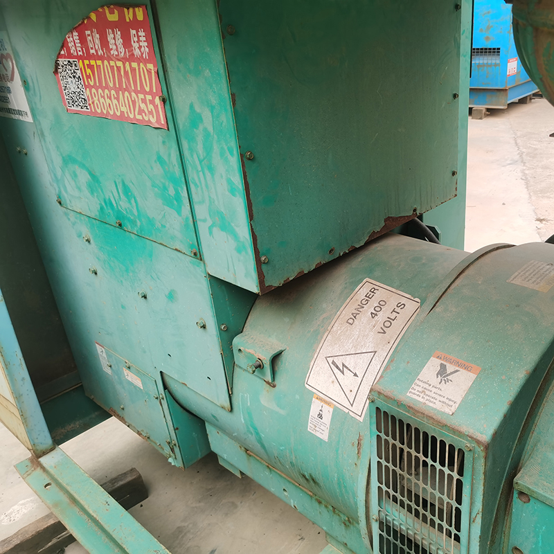 300KW康明斯二手发电机组销售价格-2012年出厂