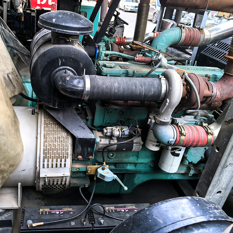 200KW东风康明斯二手发电机组出售价格-2015年出厂