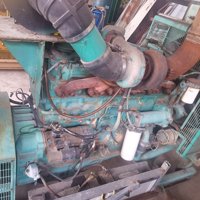 300KW美国康明斯二手发电机组销售-2011年出厂