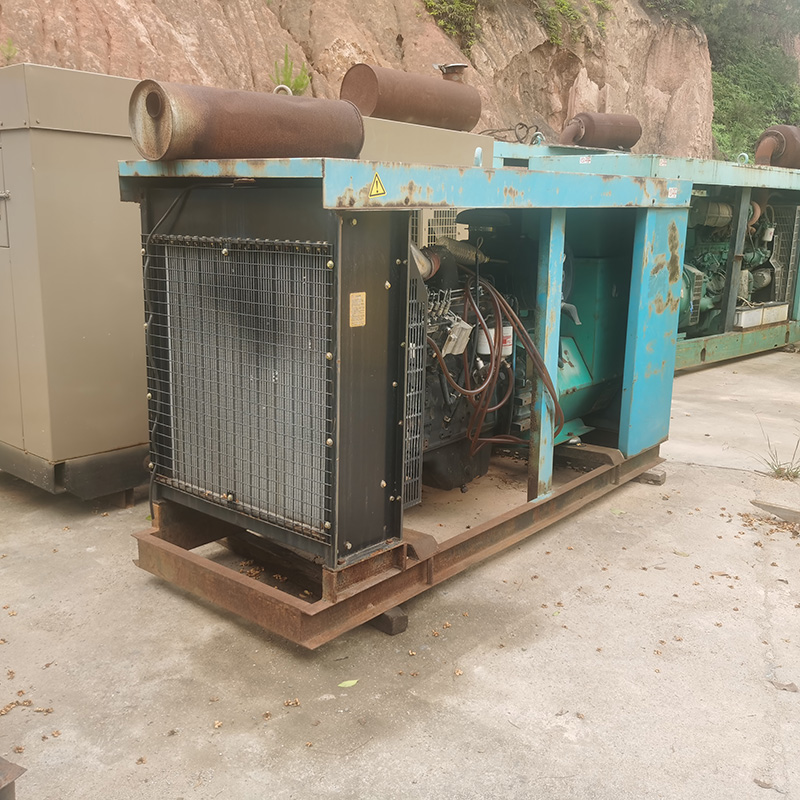 150KW东风康明斯防雨款二手发电机组出售-2009年出厂