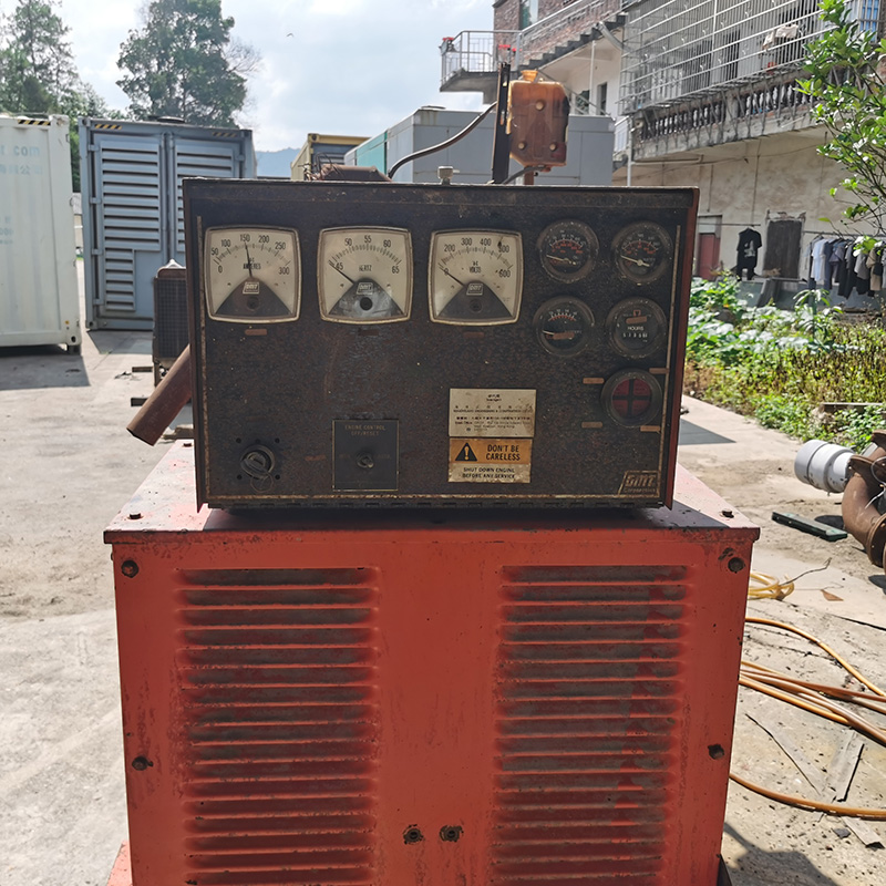 150KW美国康明斯二手发电机组出售厂家-2015年出厂