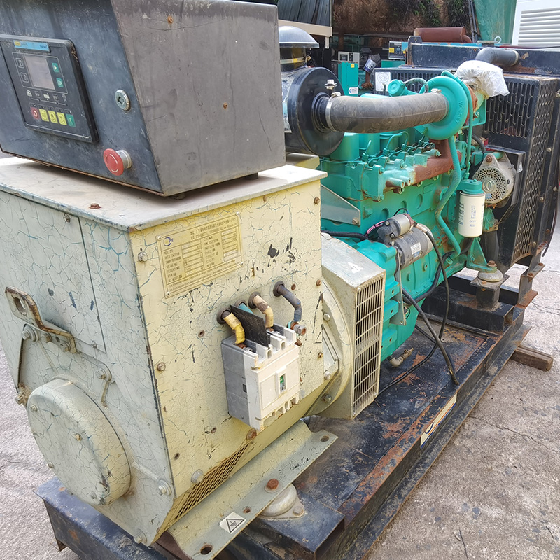 80KW东风康明斯二手发电机组出售-2014年出厂