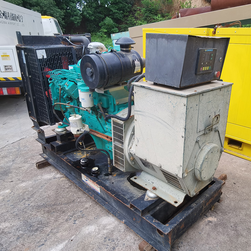 80KW东风康明斯二手发电机组出售-2014年出厂