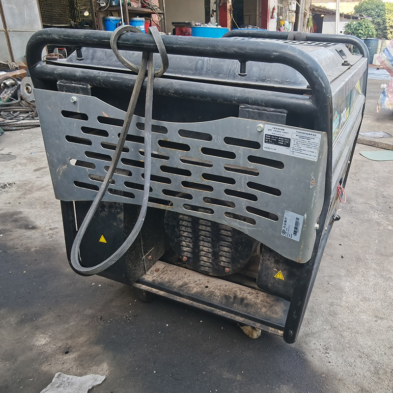 16.5KVA百力通二手汽油发电机组销售-2015年出厂